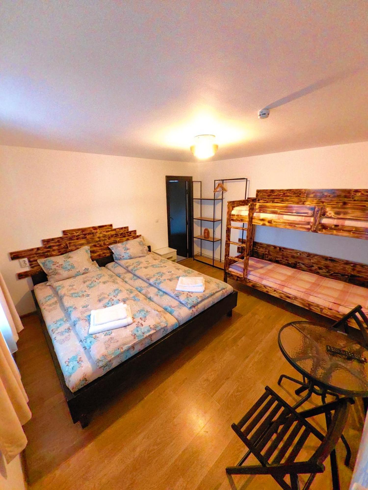Ferienwohnung Casa Mateo Topliţa Zimmer foto