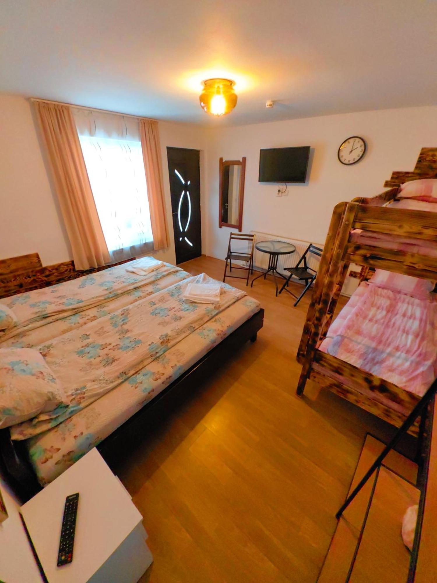 Ferienwohnung Casa Mateo Topliţa Zimmer foto