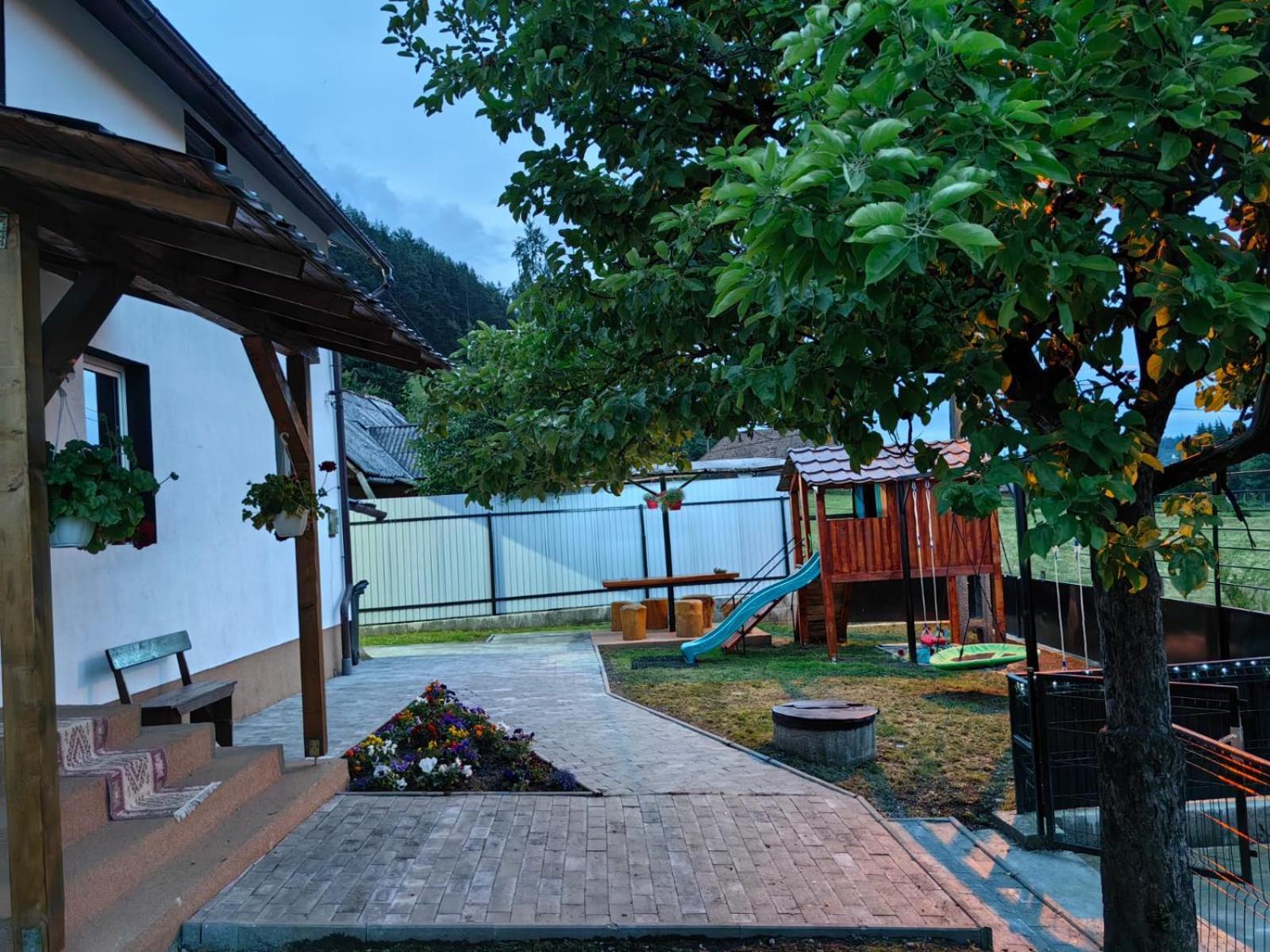 Ferienwohnung Casa Mateo Topliţa Exterior foto
